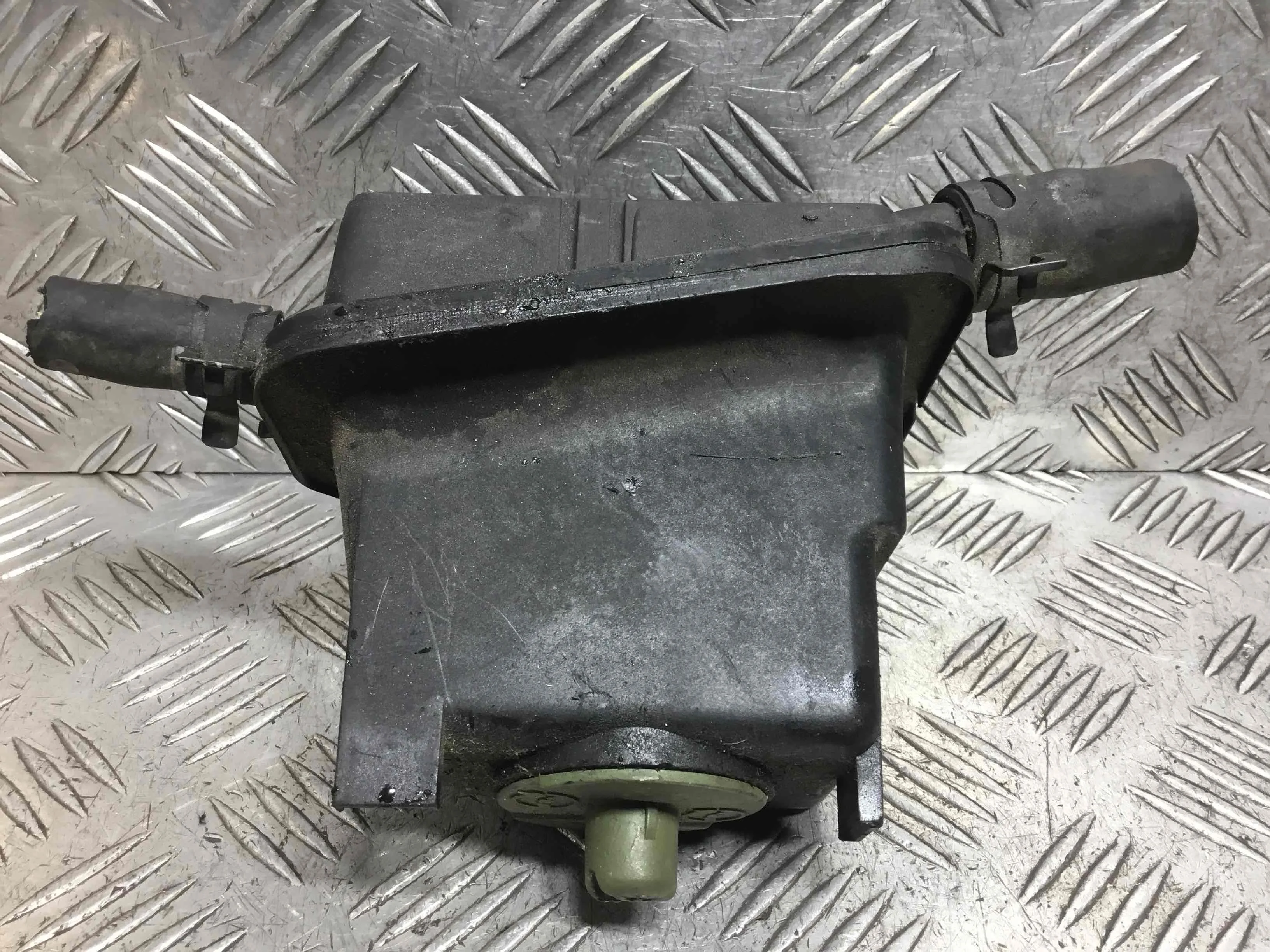 Бачок гидроусилителя Volkswagen Golf 4 поколение (1997-2004) бензин 1.4 i Механика Х/б