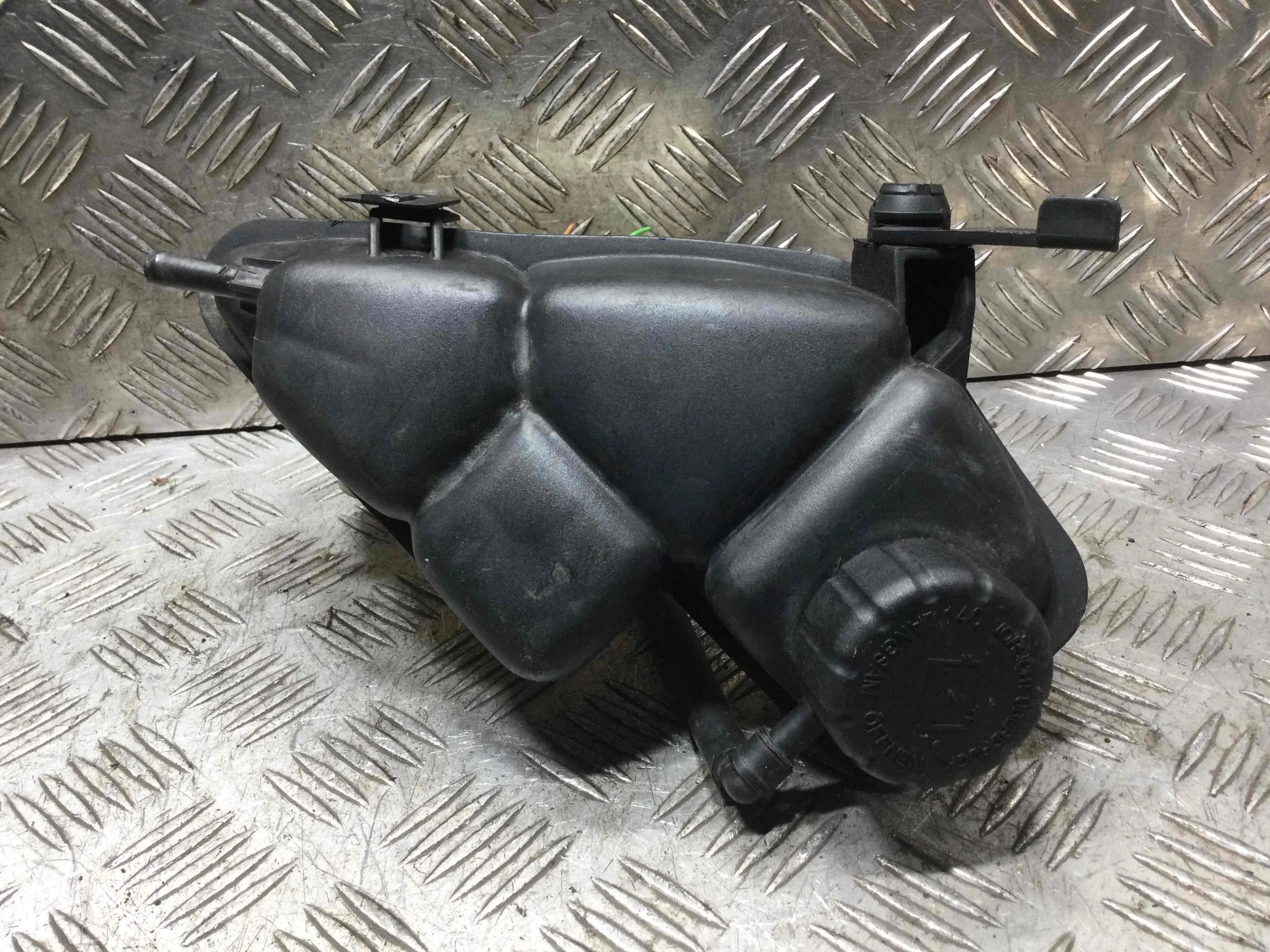 Бачок расширительный Mercedes A-klasse W168 (1997-2001) бензин 1.6 i Автомат Х/б