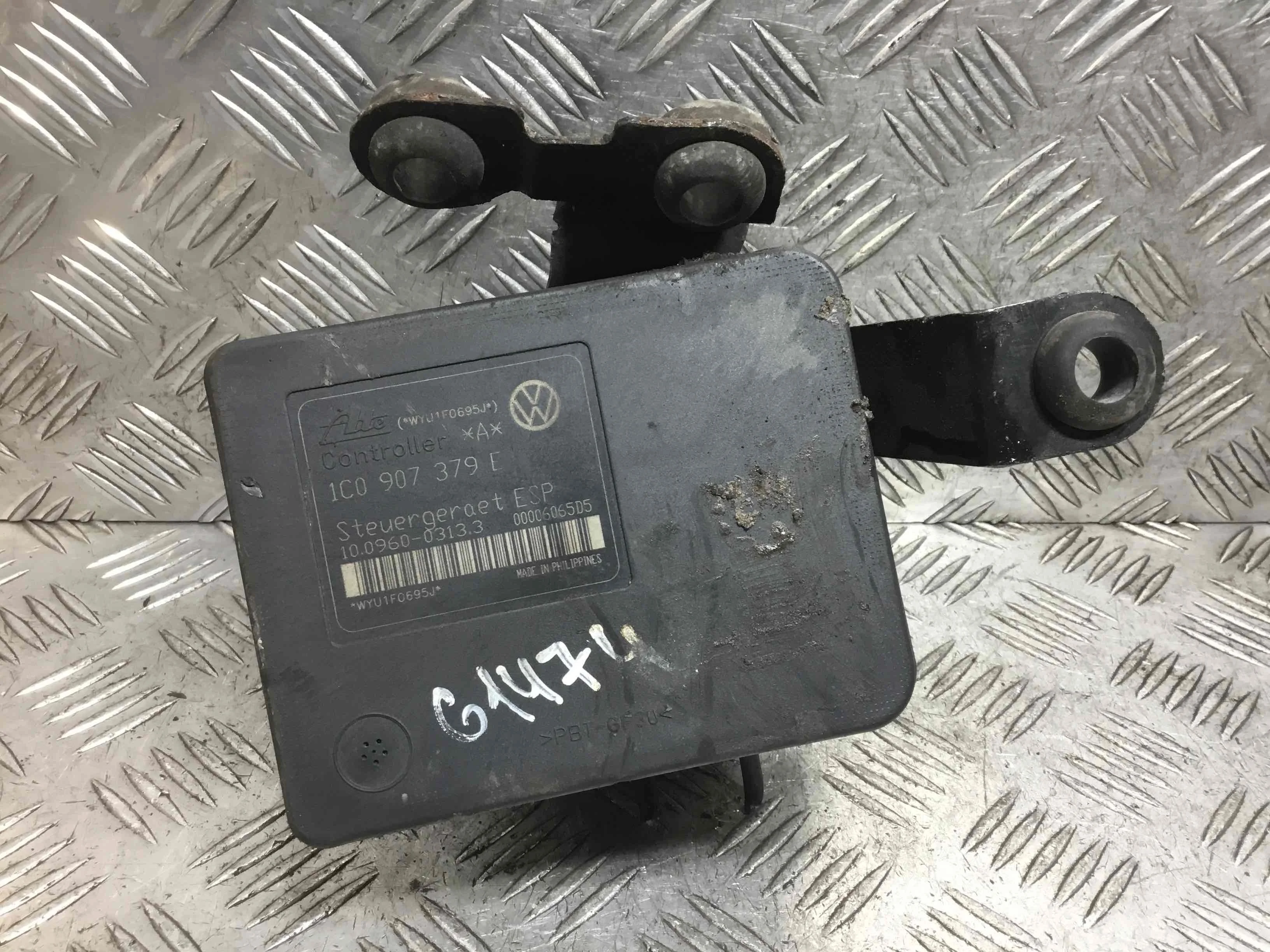 Блок ABS Volkswagen Golf 4 поколение (1997-2004) бензин 1.6 i Механика Х/б