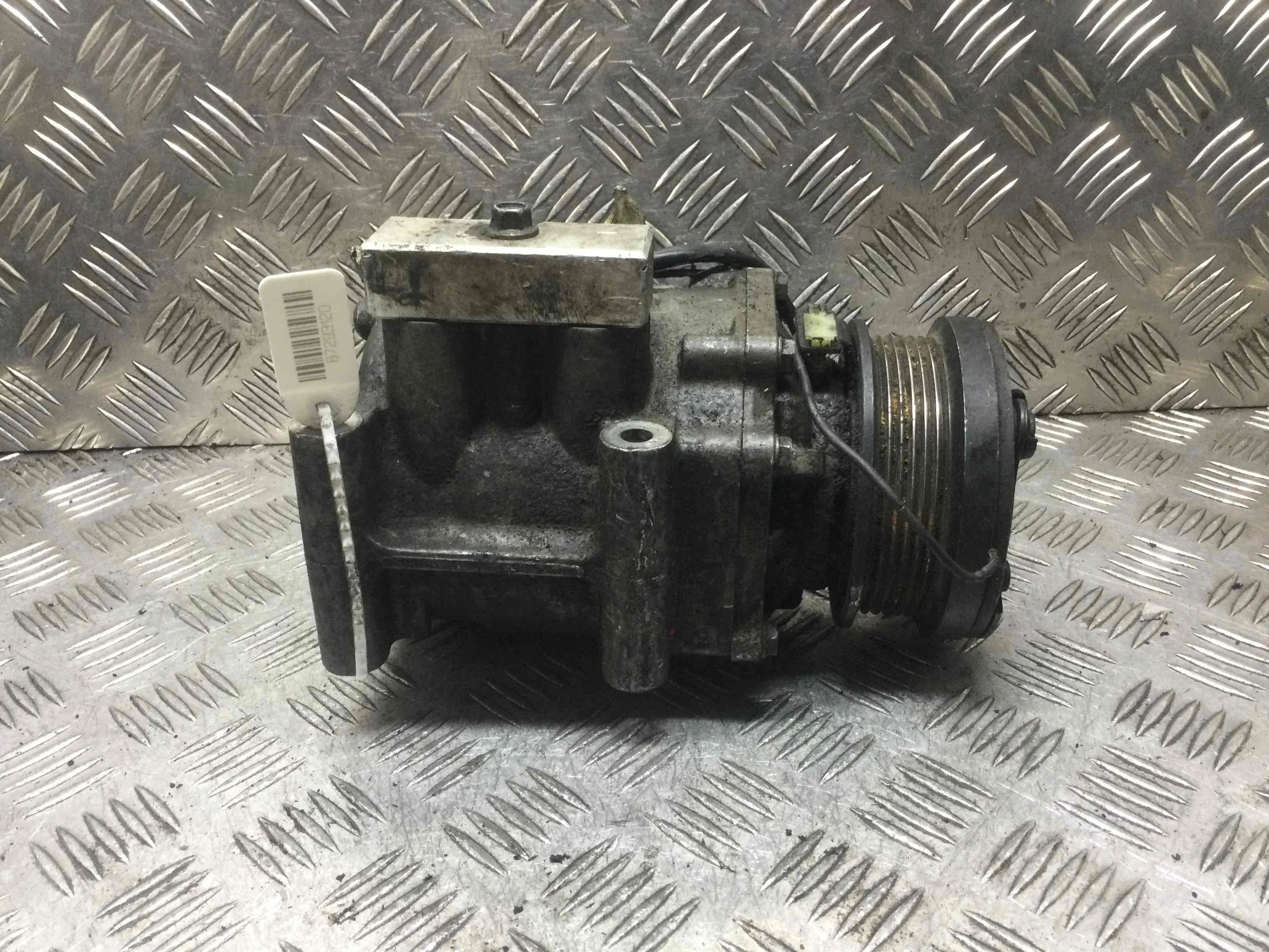 Компрессор кондиционера Ford Focus 1 поколение [рестайлинг] (2001-2005) дизель 1.8 TDCi Механика Универсал