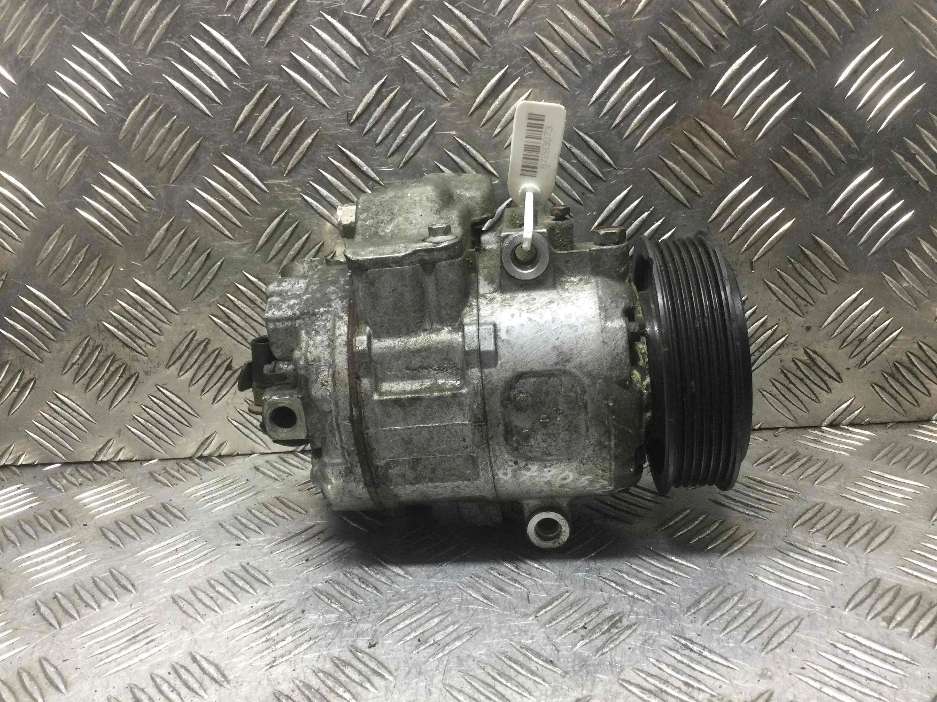 Компрессор кондиционера Volkswagen Polo 4 поколение (2001-2005) дизель 1.4 TDI Механика Х/б