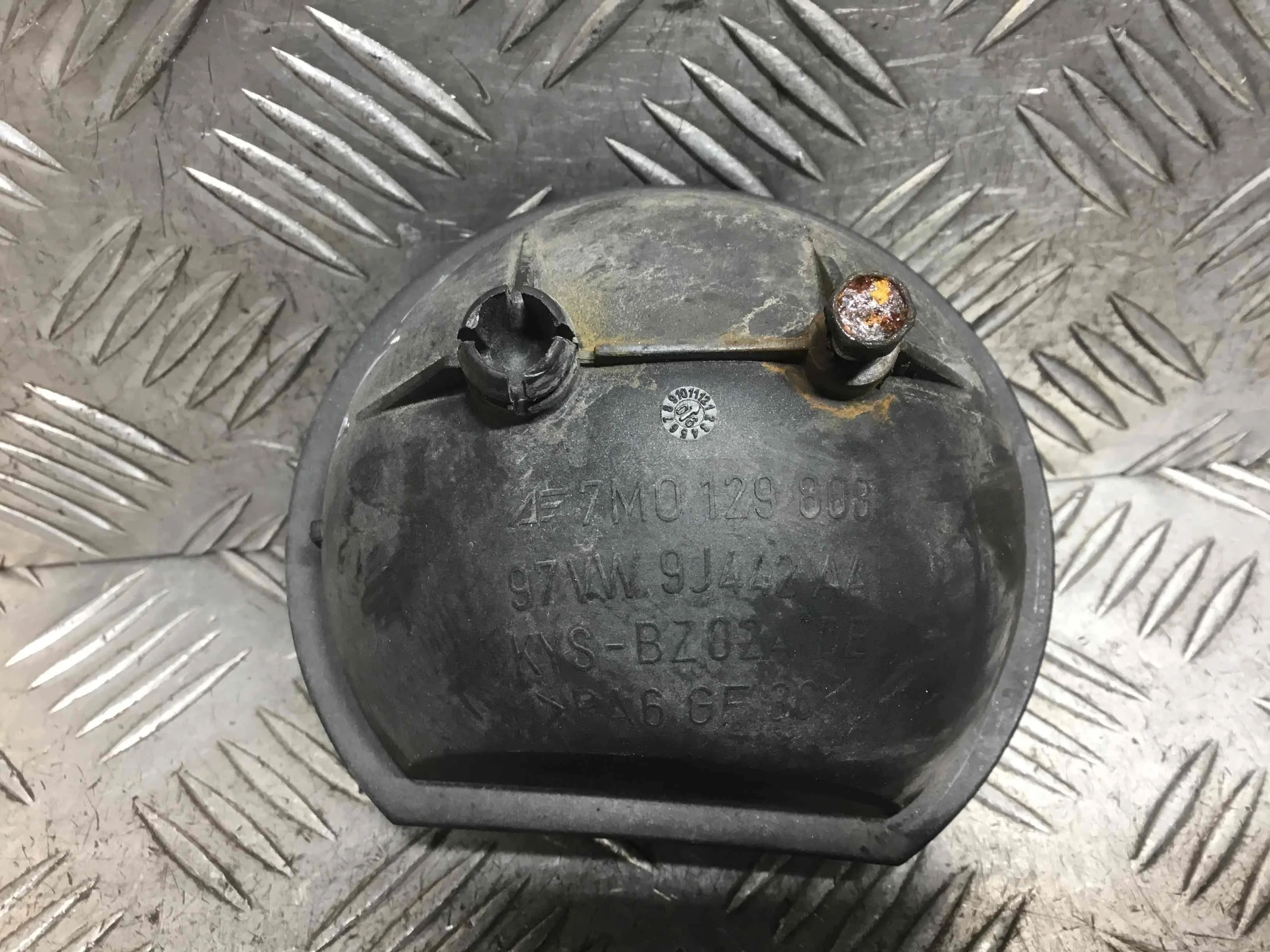 Вакуумный ресивер Volkswagen Passat B6 (2005-2010) дизель 1.9 TDI Механика Универсал