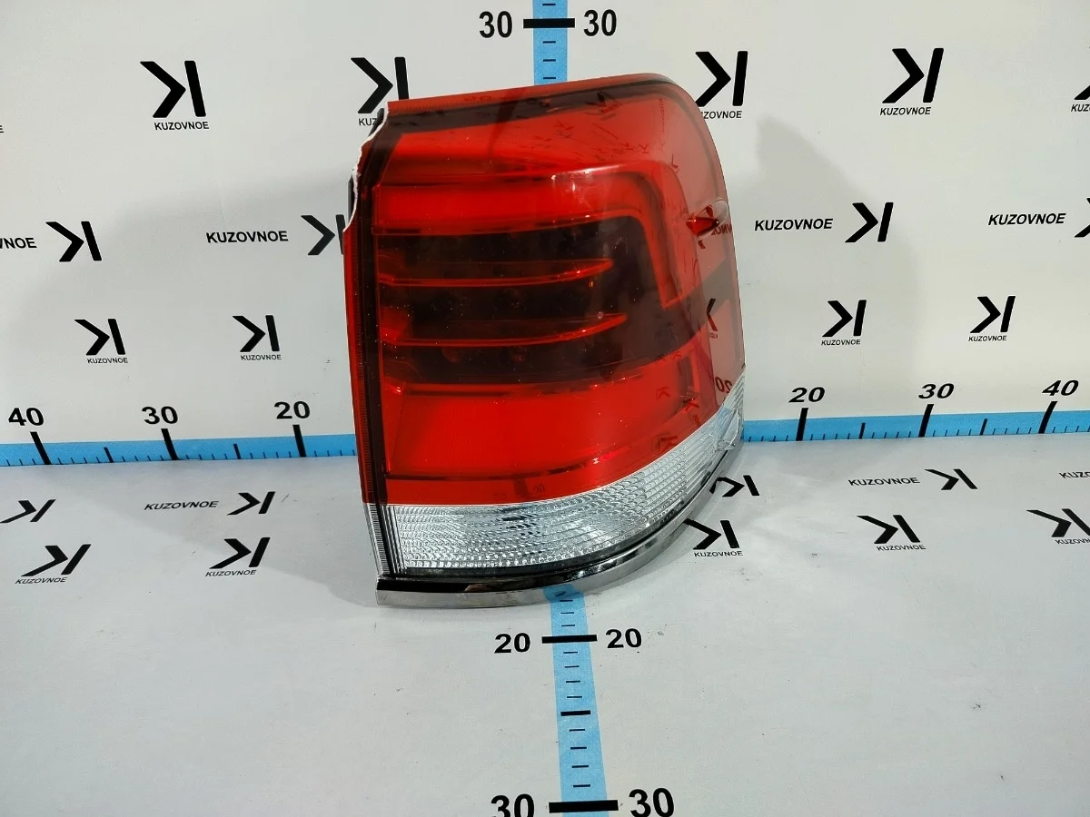 Фонарь (стоп сигнал) Toyota Land Cruiser 2008-2021 J200