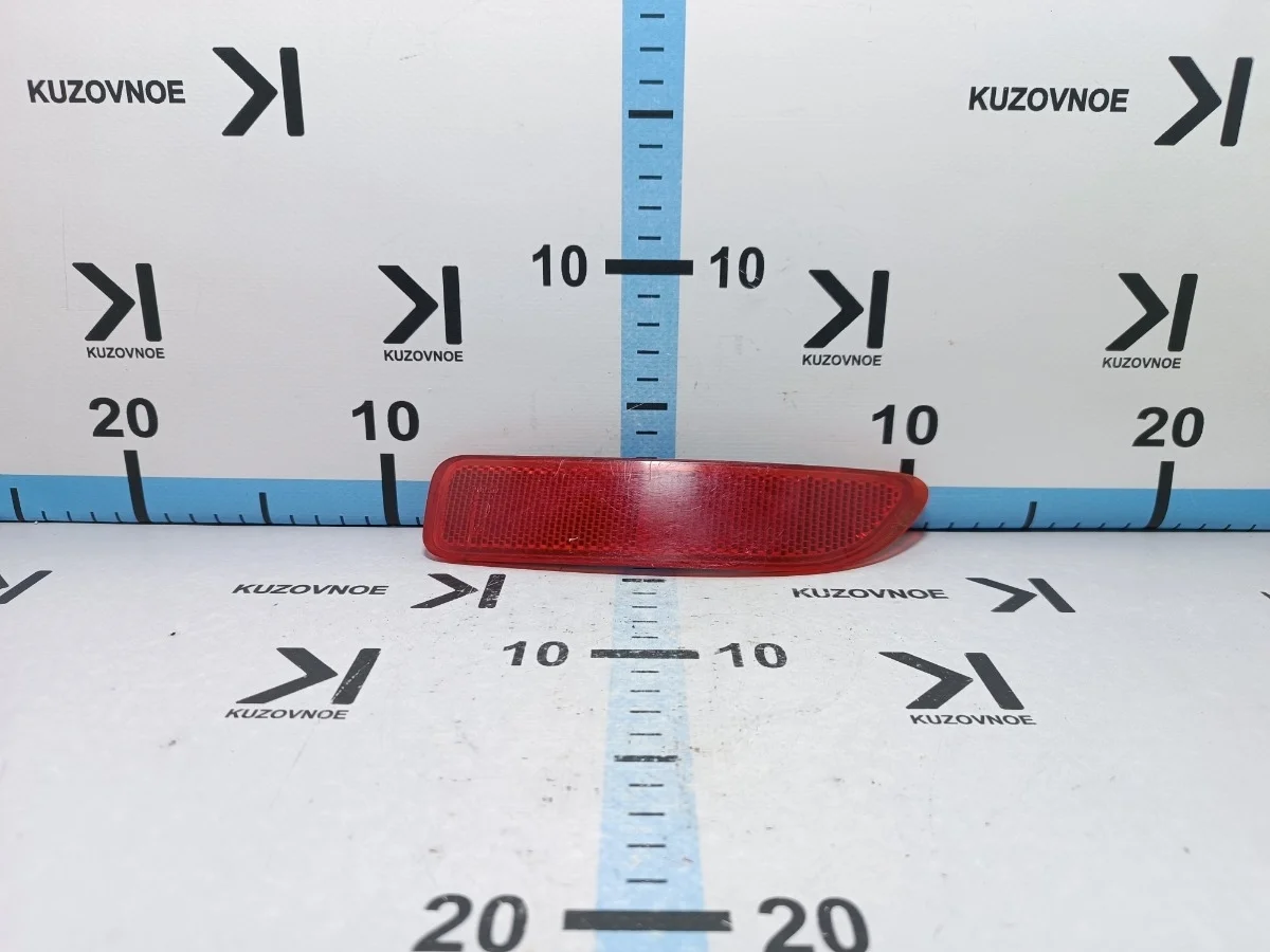 Отражатель в бампер Renault Logan 2005-2015 LS0G/LS12, LS0H, LS1Y