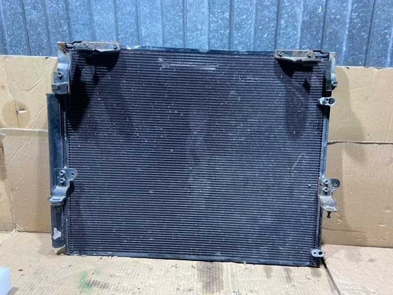Радиатор кондиционера Toyota Land Cruiser 2015 8846060400 URJ200 1VD-FTV 4.5