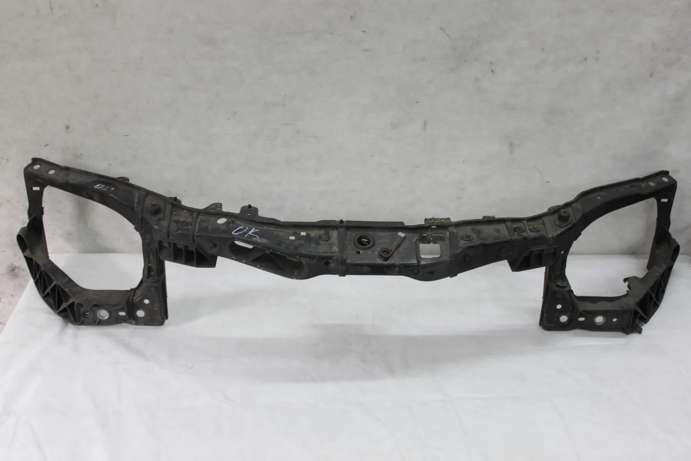 Панель передняя (телевизор) Опель Корса Д