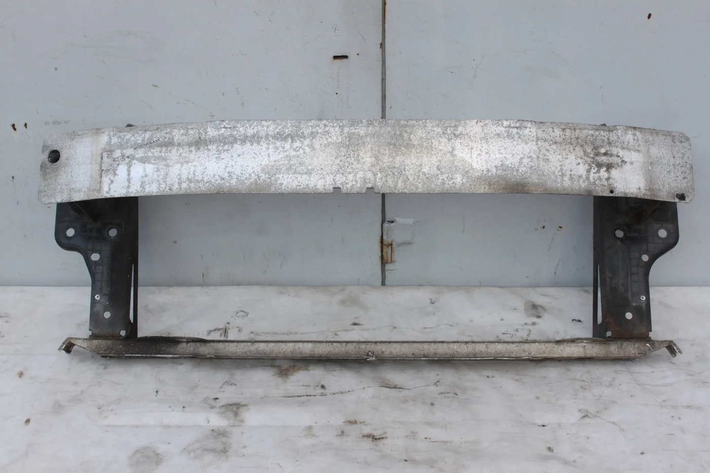 Усилитель бампера в сборе Opel Corsa D