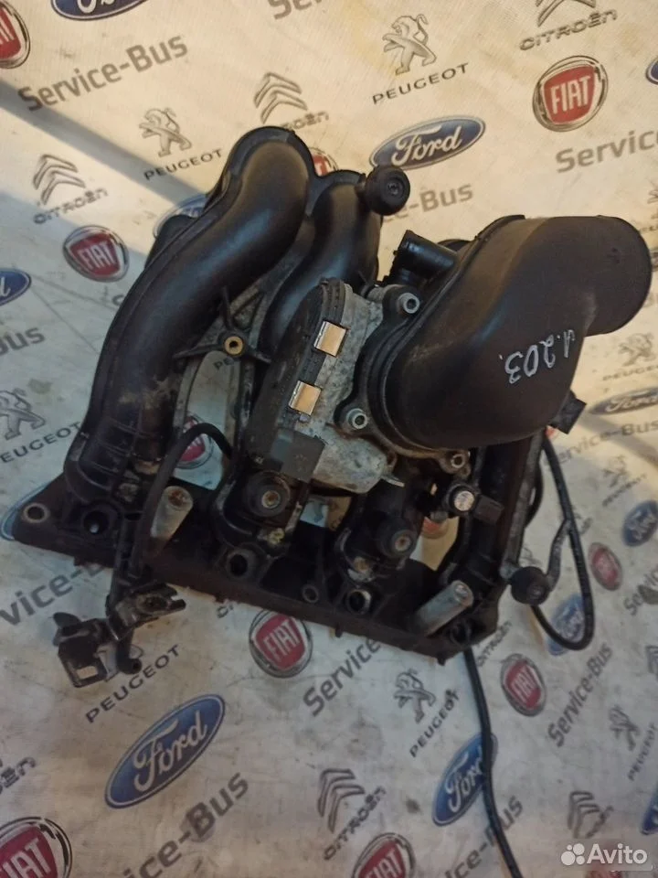 Впускной коллектор mercedes w-203.двс 2.3/197л.с.2