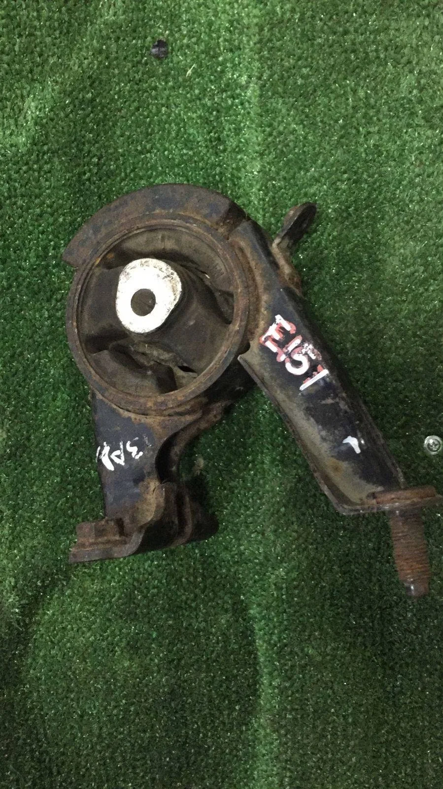 Б.у. опора двигателя TOYOTA COROLLA ZRE151 TOYOTA COROLLA ZRE151