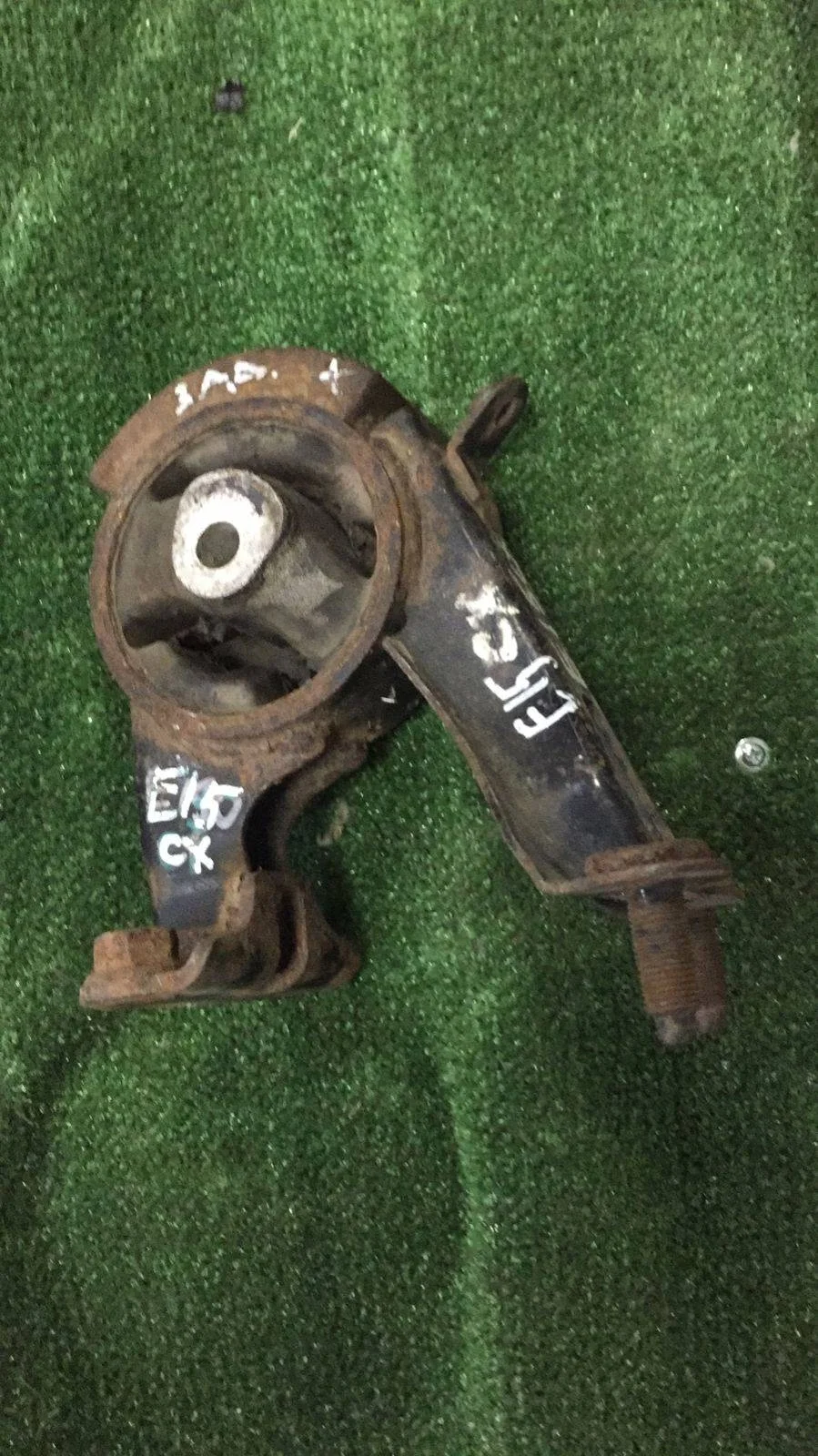 Б.у. опора двигателя TOYOTA COROLLA ZRE151 TOYOTA COROLLA ZRE151