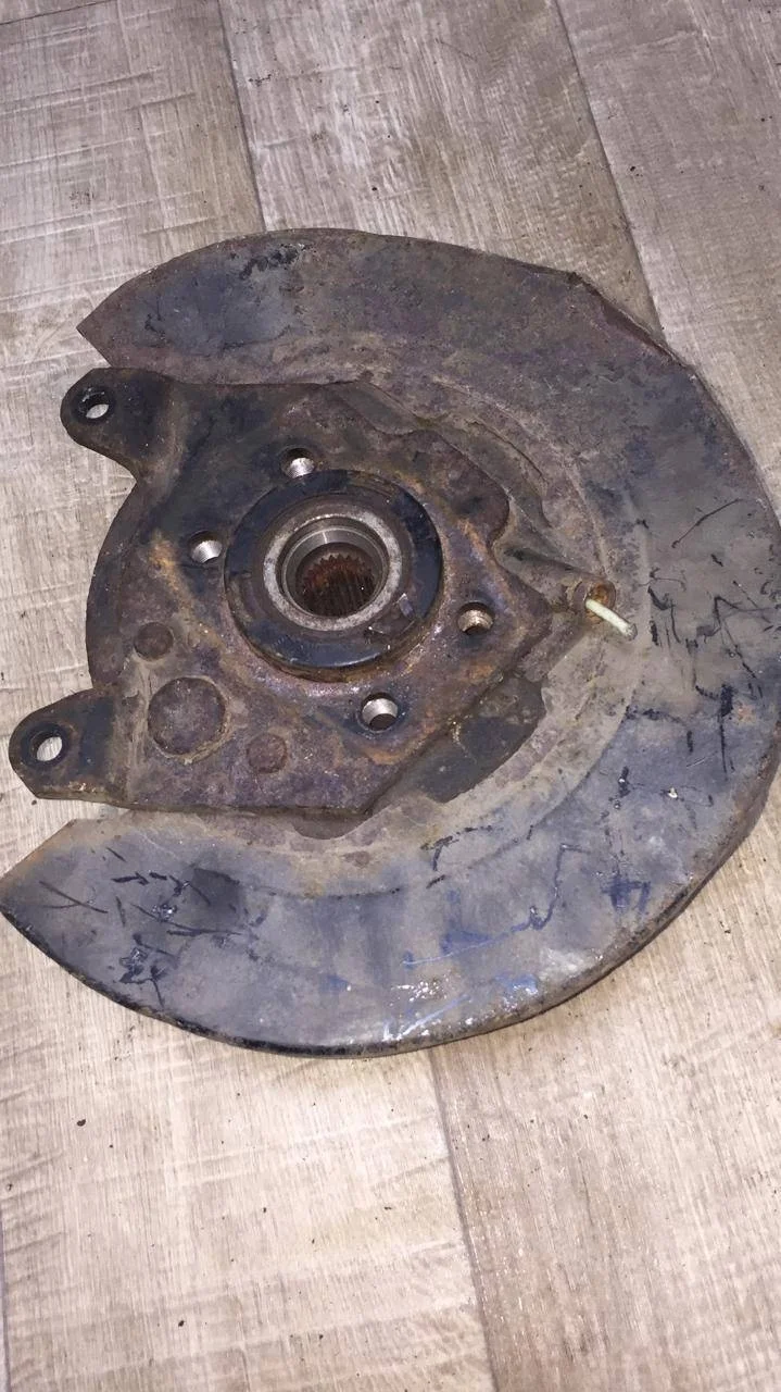 Б.у. щиток тормозного диска MITSUBISHI OUTLANDER XL CW5W MITSUBISHI OUTLANDER XL CW5W