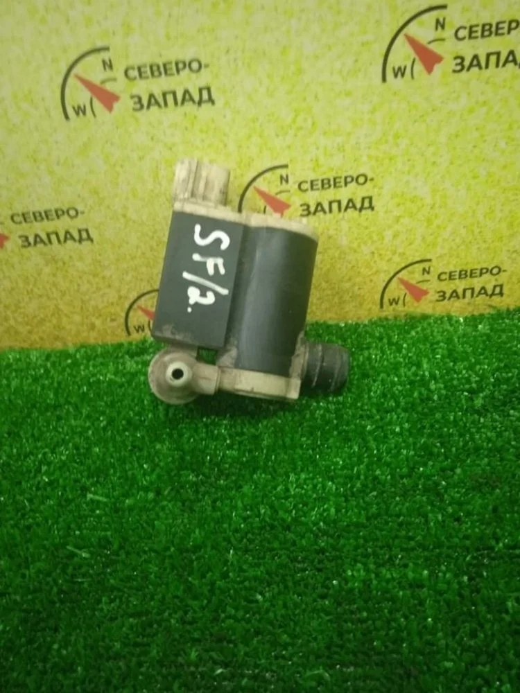 Насос омывателя Hyundai Santa Fe 2013 985101W000 DM G4KEDU