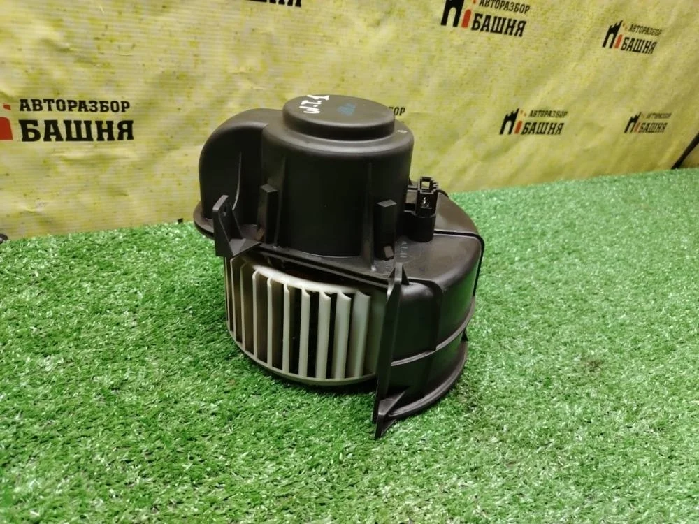 Моторчик печки Volkswagen Touareg 2004 7L0820021Q GP AXQ, передний