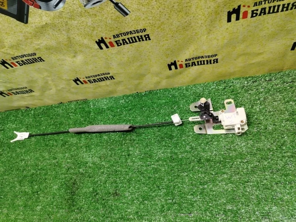 Замок двери багажника Volkswagen Touareg 2004 7L6827425A GP AXQ