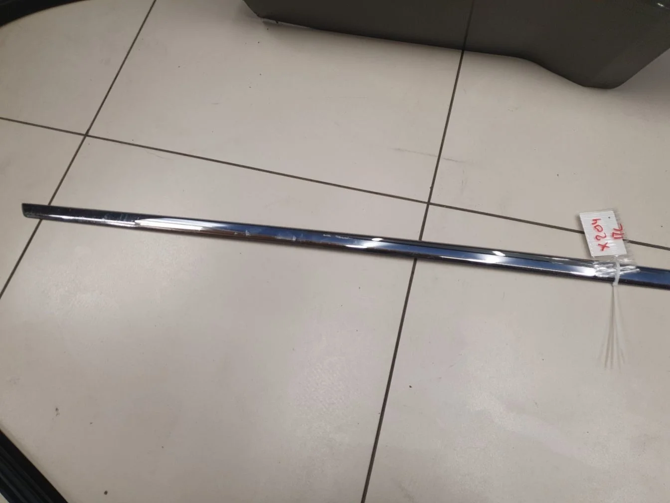 Молдинг двери левый передний для Mercedes GLK-klasse X204 2008-2015