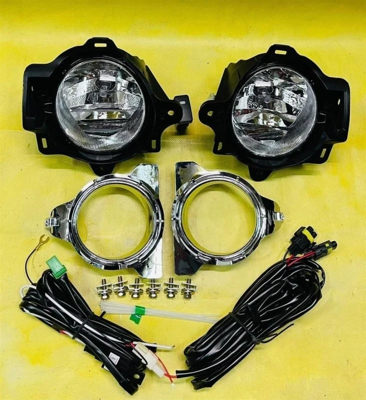 Фары противотуманные (комплект) Toyota Hilux (2005-2015) 2011 812100K080