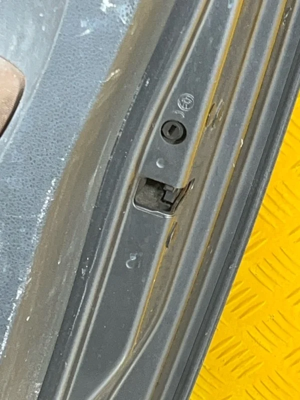 Замок двери задней правой Volkswagen Amarok (2010-2016) 2011 5N0839016 ПИКАП 2.0 D CDCA