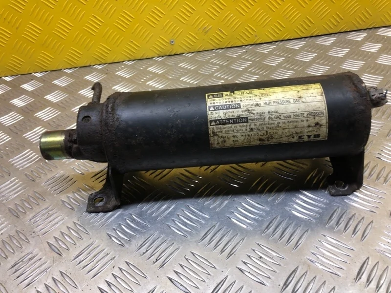 Ресивер пневмоподвески Toyota Land Cruiser (100) 1998-2007 2000 4913060010 4.2 D 1HDFTE