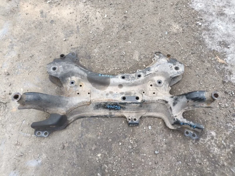 Балка подвески передняя (подрамник) Toyota Rav 4 (Ca40) (2012-2019) 2013 5120112441 2.2 D 2ADFTV