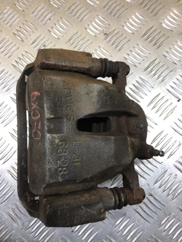 Суппорт передний левый Toyota Rav 4 (Ca40) (2012-2019) 2014 4775042091 2.0 D 1ADFTV