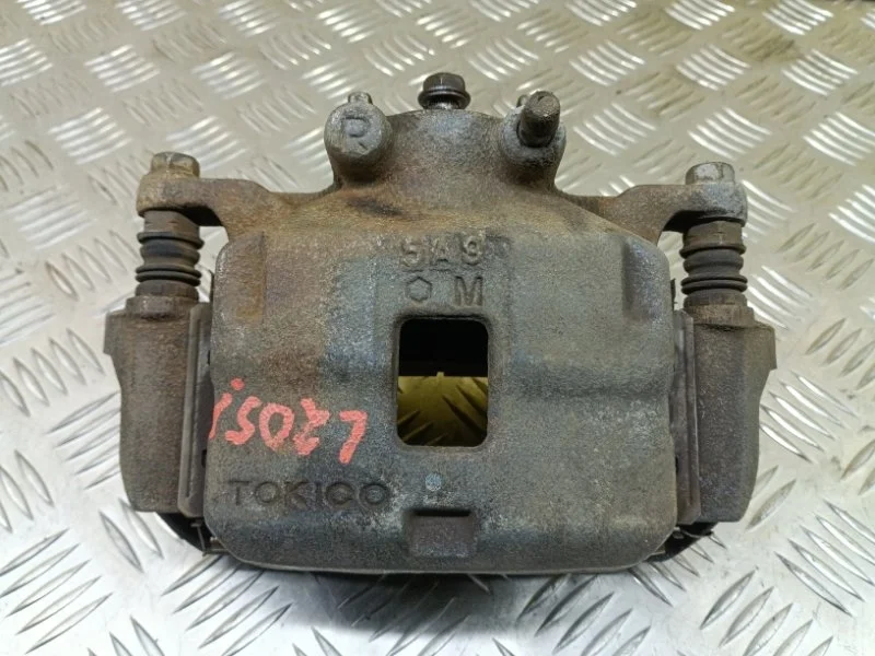 Суппорт передний правый Mitsubishi L200 (2015-2022) 2016 4605A202 2.4 D 4N15