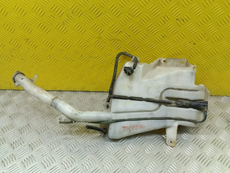 Бачок омывателя Mitsubishi L200 (2006-2015) 2011 MN182568 ПИКАП 2.5 D 4D56