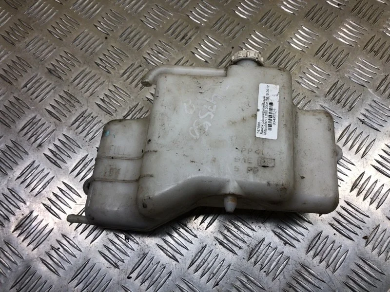 Бачок расширительный Mitsubishi L200 (2006-2015) 2012 MN135072 2.5 D 4D56