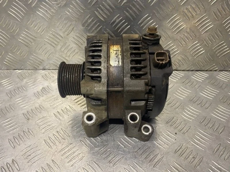 Генератор Toyota Land Cruiser 200 (2008-2021) 2010 2706051030 4.5 D 1VDFTV