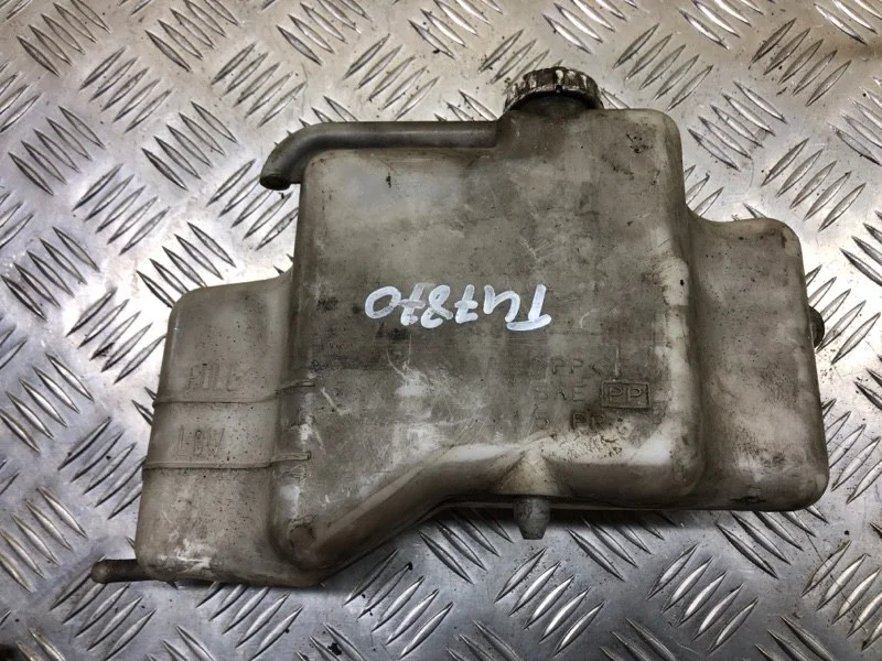 Бачок расширительный Mitsubishi L200 (2006-2015) 2011 MN135072 ПИКАП 2.5 D 4D56