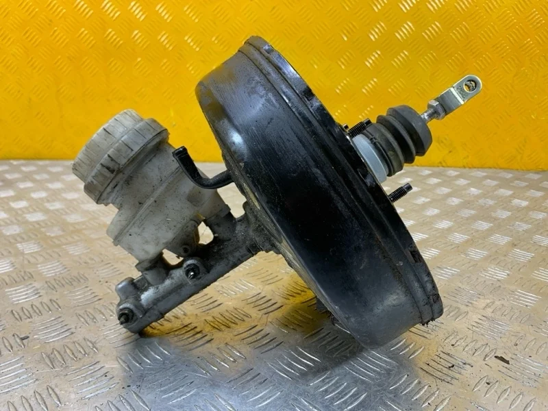 Цилиндр тормозной главный Mitsubishi L200 (2006-2015) 2012 MN102441 2.5 D 4D56