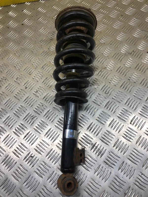 Амортизатор передний левый Mitsubishi L200 (2006-2015) 2008 MR992321 ПИКАП 2.5 D 4D56