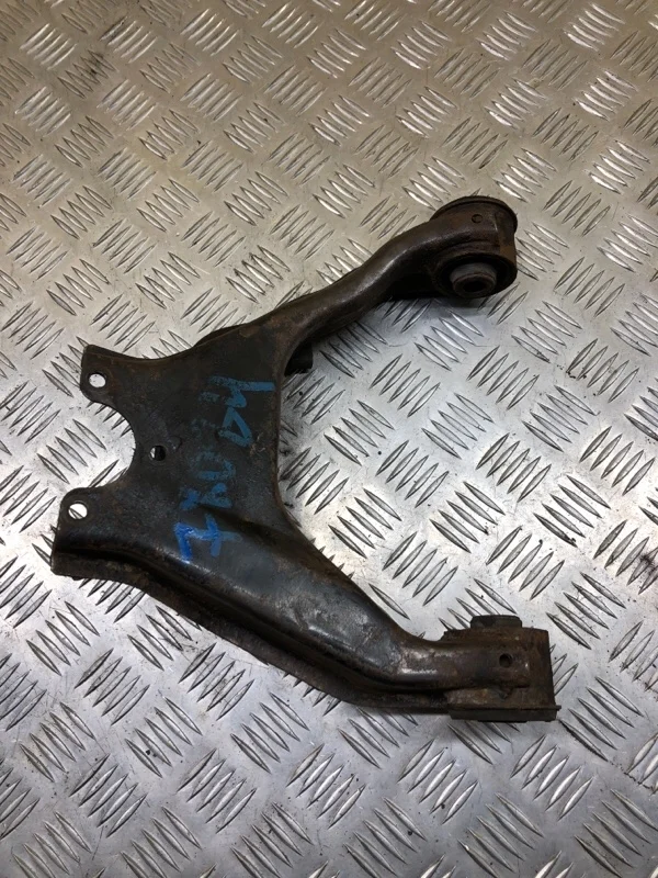 Рычаг передний левый Mitsubishi L200 (2006-2015) 2006 4010A013 ПИКАП 2.5 D 4D56