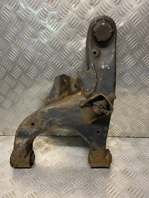 Рычаг задний правый Nissan Pathfinder (R51M) 2004-2013 2008 551A0EB300 ВНЕДОРОЖНИК 2.5 D YD25DDTI