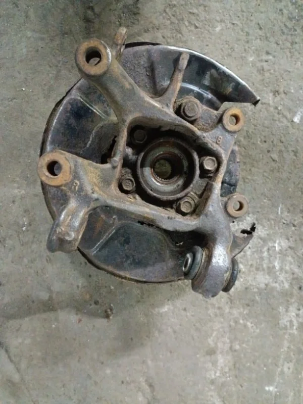 Кулак задний правый Toyota Rav 4 (Ca40) (2012-2019) 2013 4230442020 2.0 D 1ADFTV