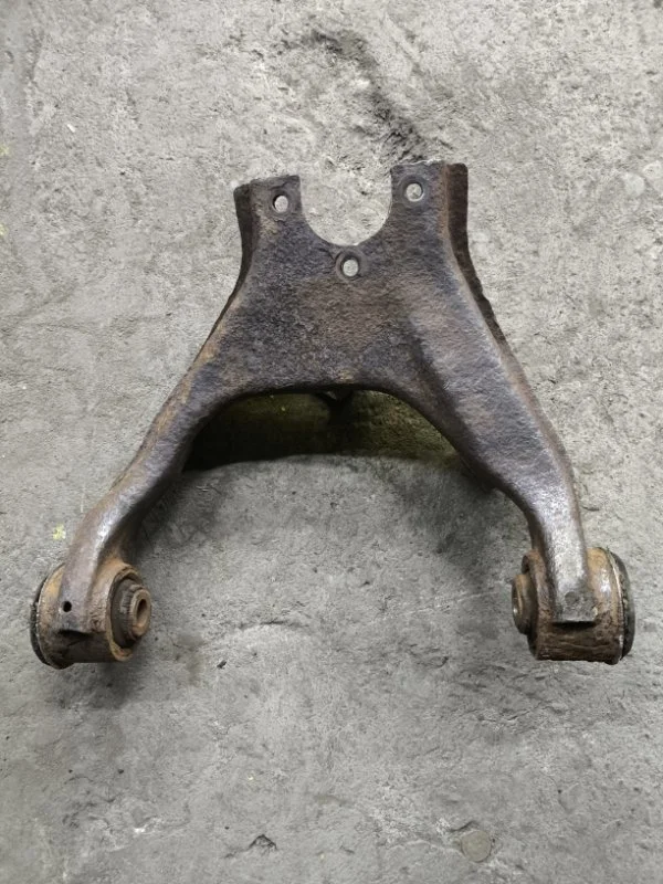 Рычаг передний правый Mitsubishi L200 (2006-2015) 2011 4010A014