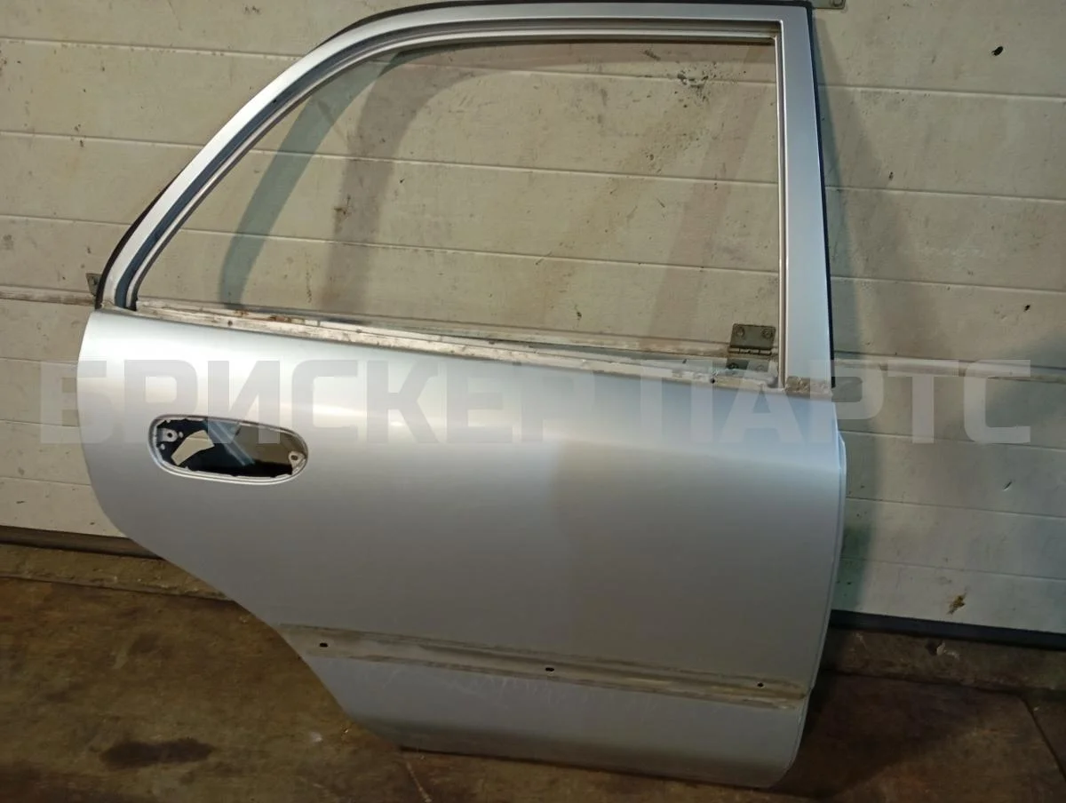 Дверь задняя правая Митсубиси Каризма I  рестайлинг