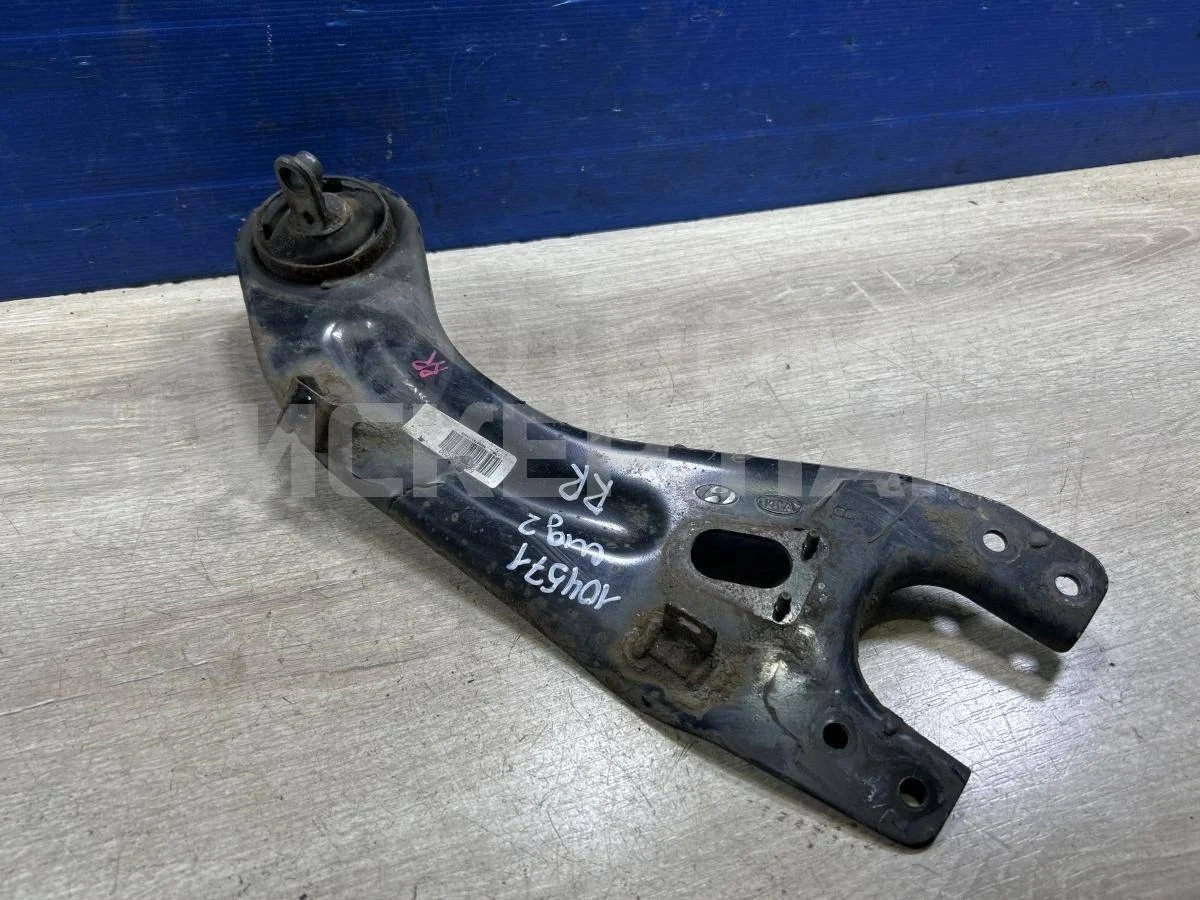 Рычаг задний правый Киа Сид 2  JD