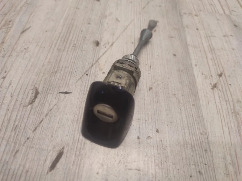 Личинка замка двери Audi Q7 2007-2015 4L