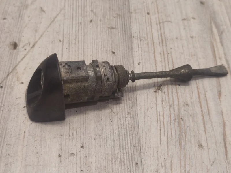 Личинка замка двери Audi Q7 2007-2015 4L