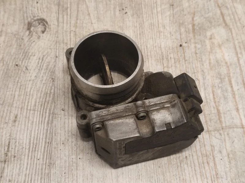 Дроссельная заслонка Audi Q7 2007-2009 4L