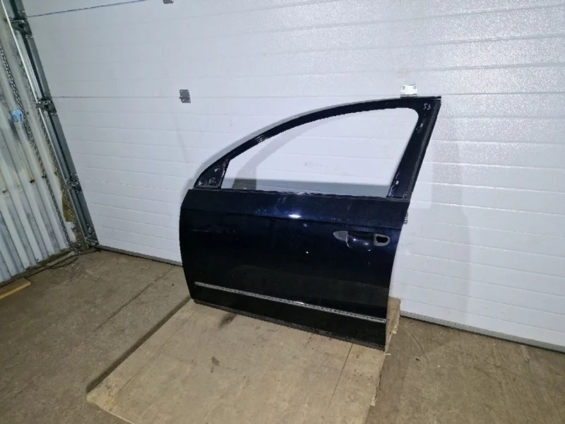 Дверь Volkswagen Passat B6 2006
