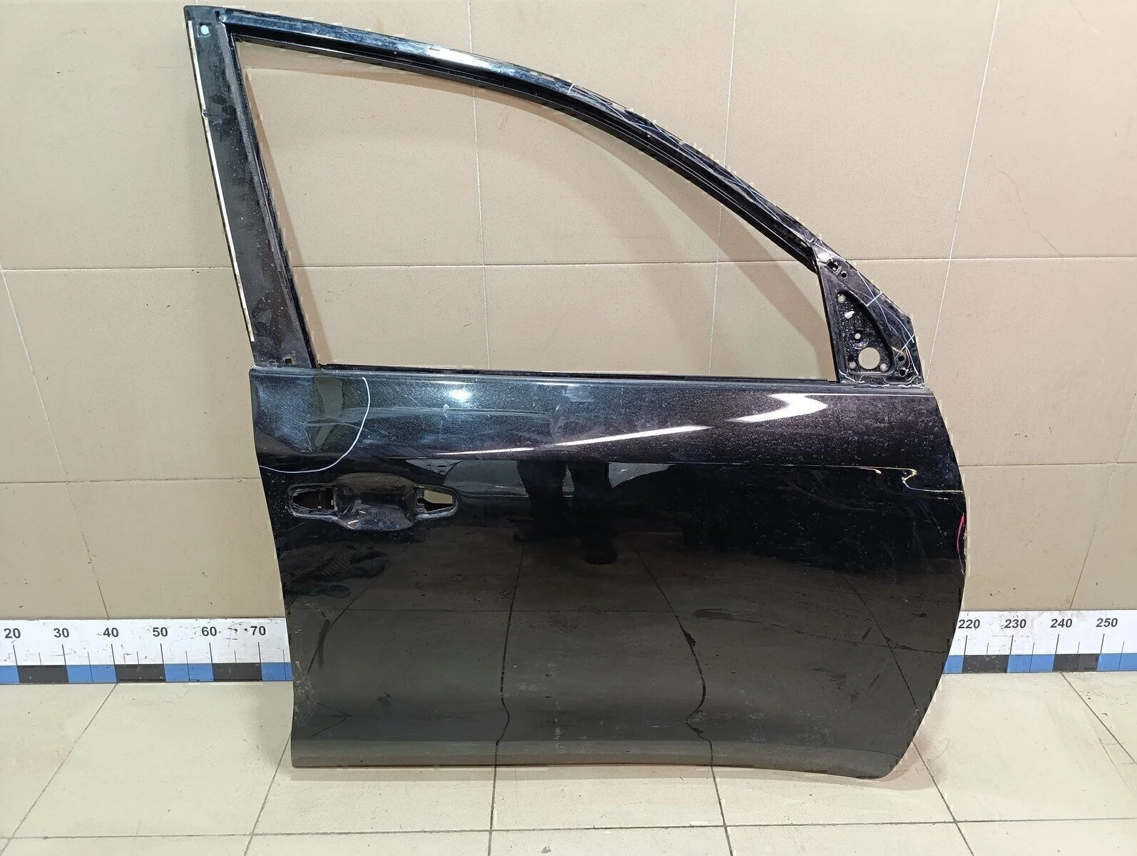 Дверь передняя правая LX 570