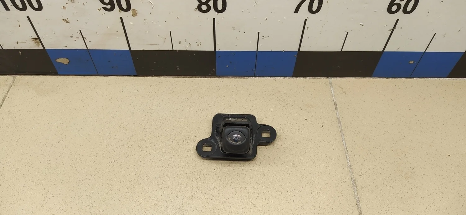 Камера заднего вида LX 570