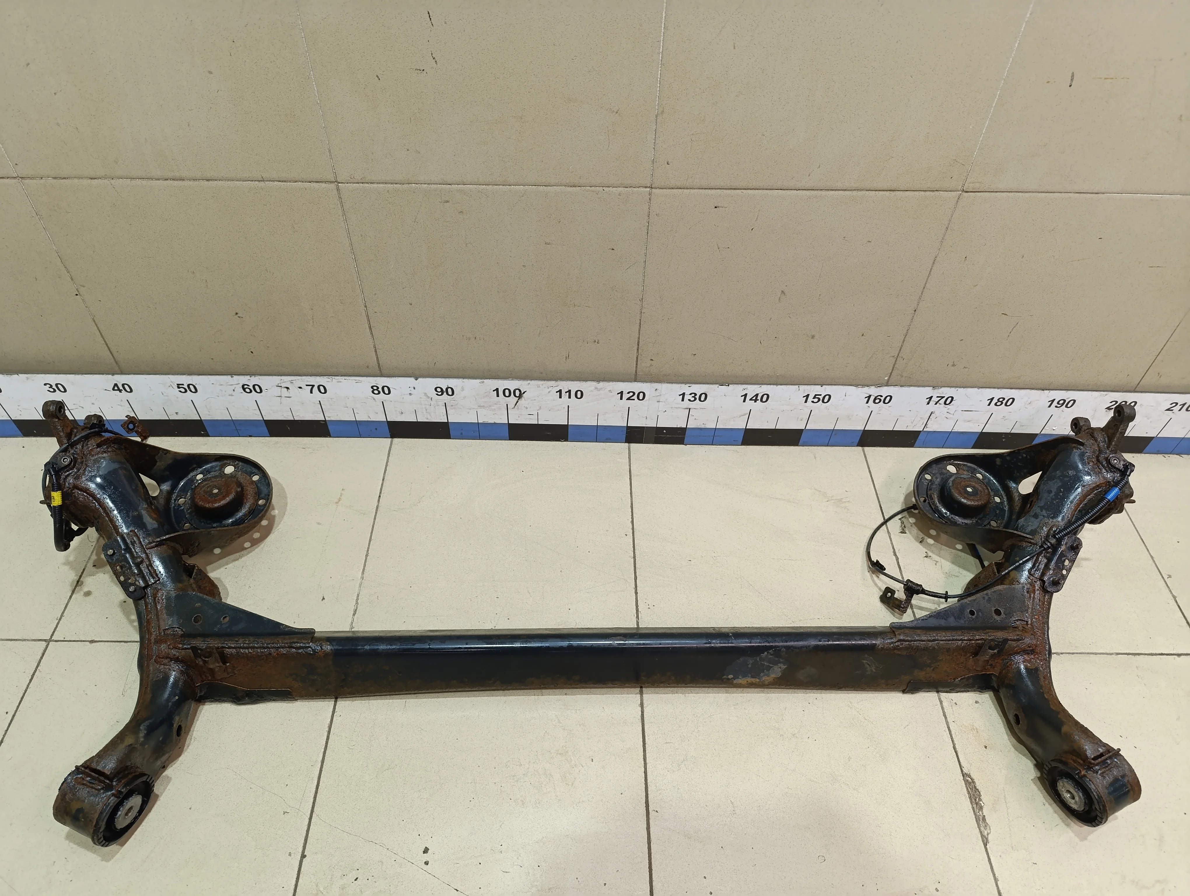 Балка задняя Solaris 2010-2017