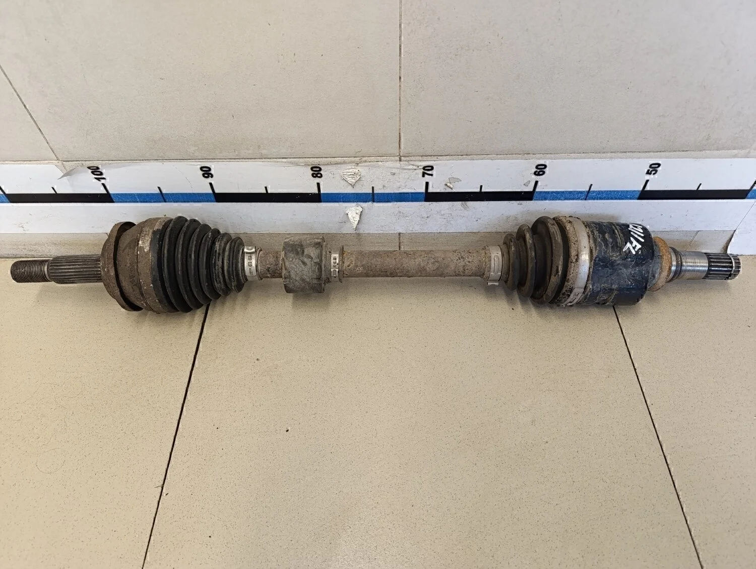 Полуось передняя левая Avensis III 2009>