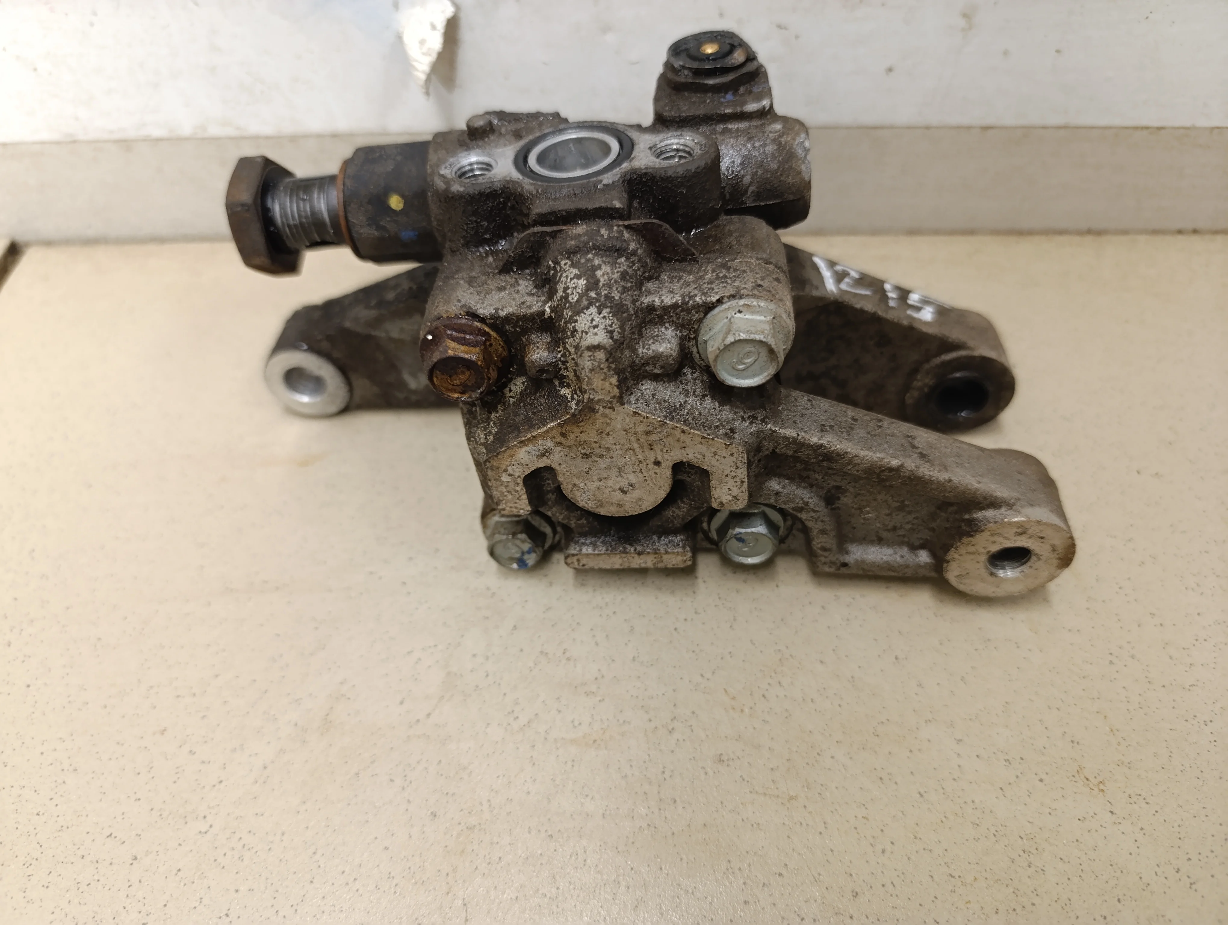 Насос гидроусилителя Solaris 2010-2017