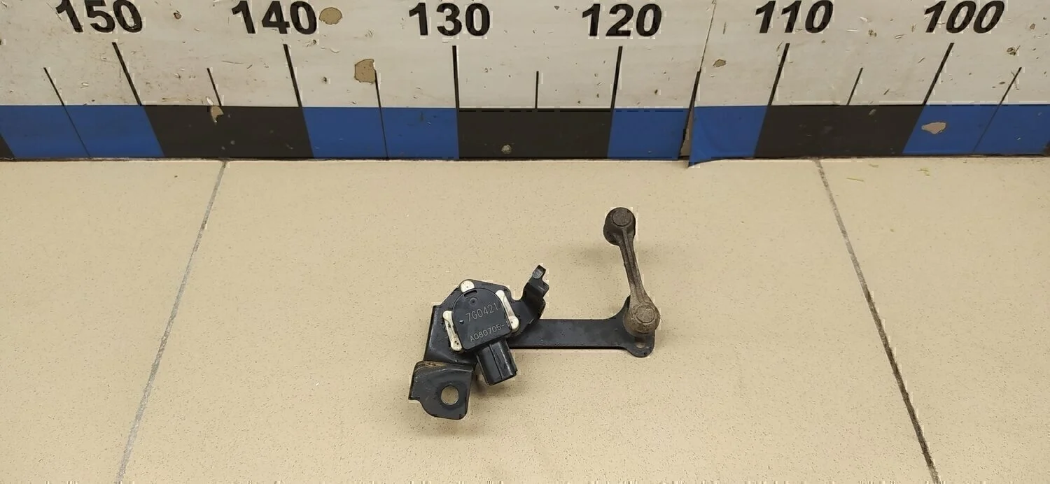 Датчик регулировки дорож. просвета LX 570