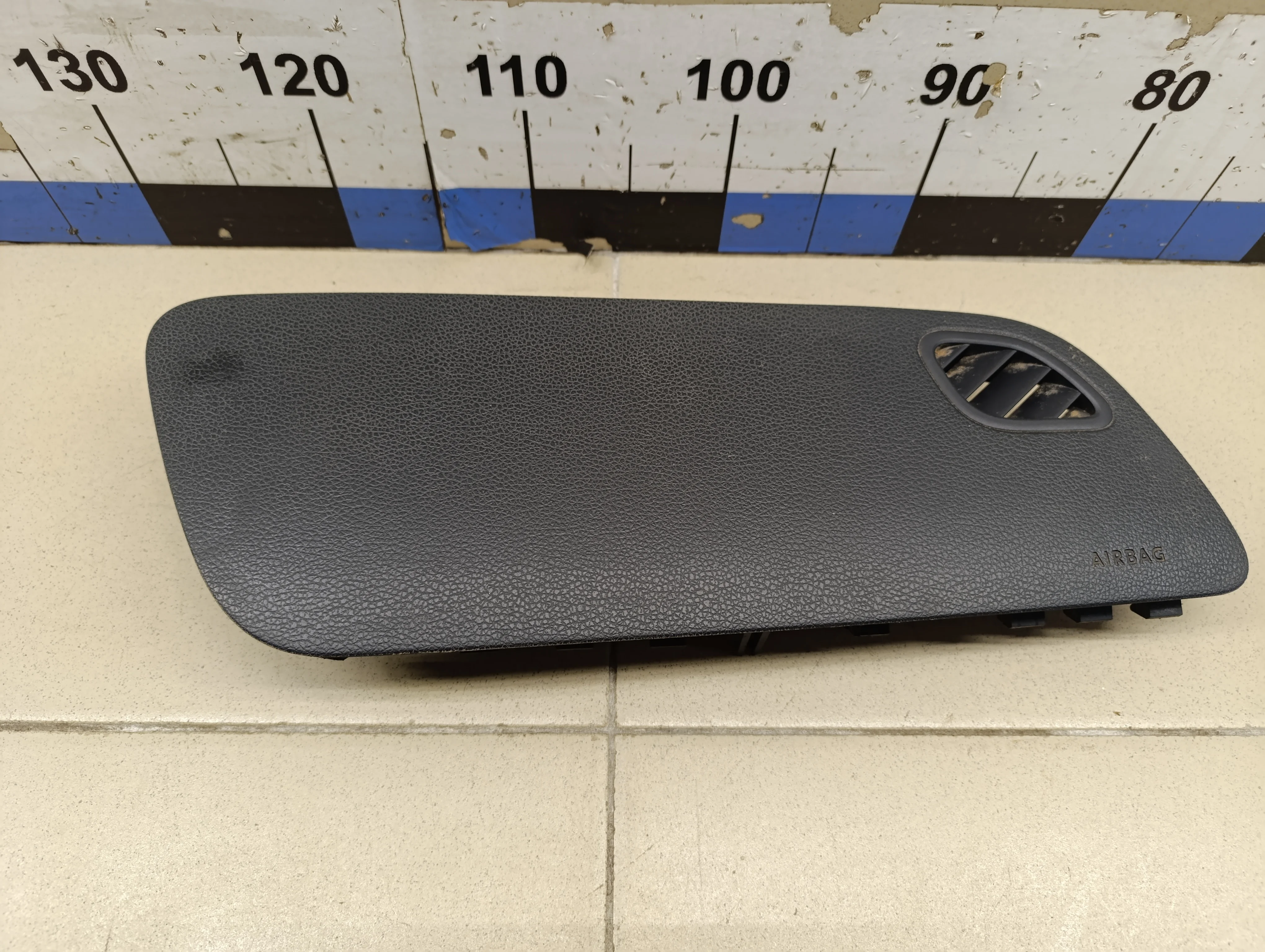 Крышка подушка безопасности (в торпедо) Polo (Sed RUS) 2011>