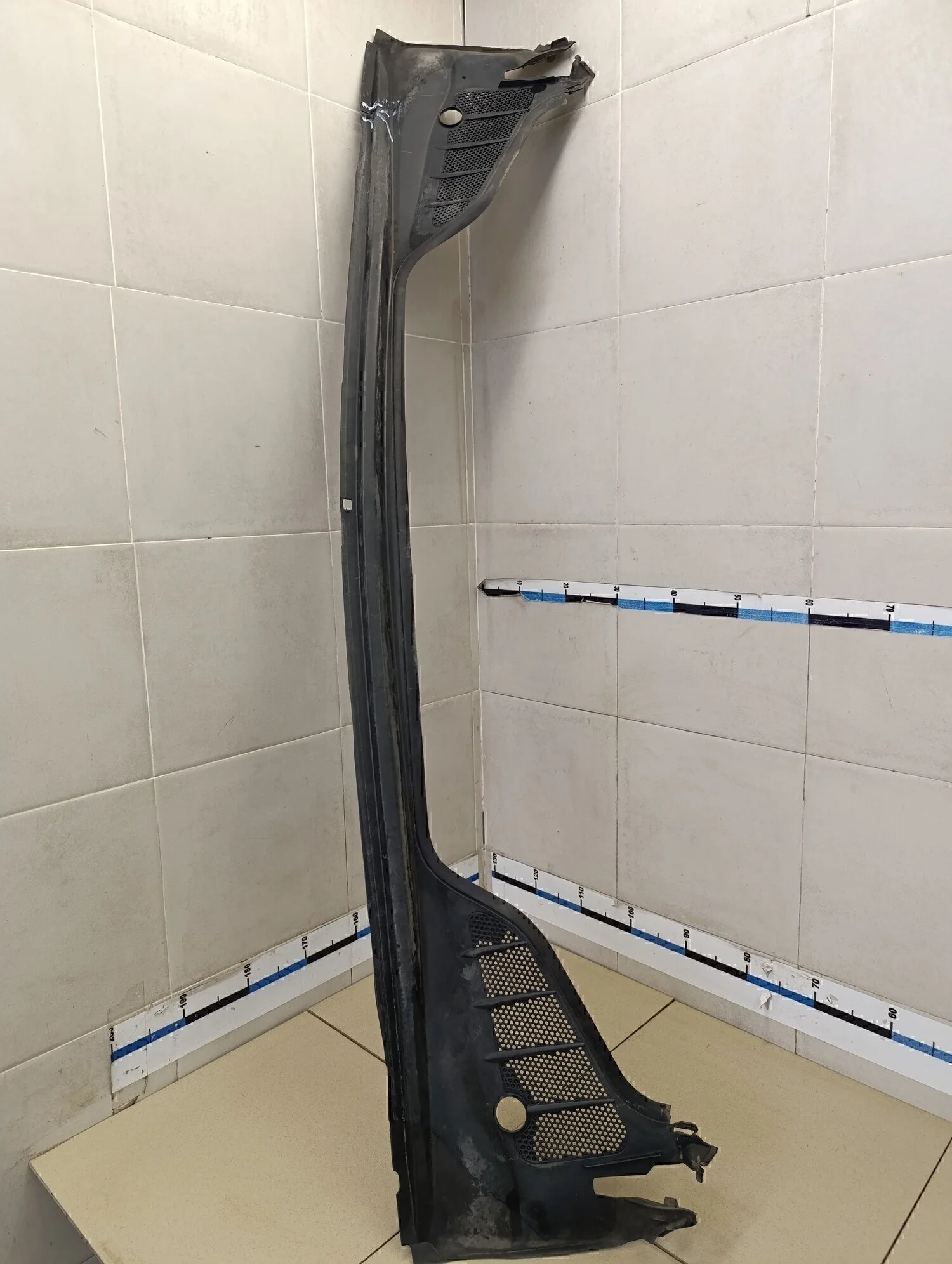 Решетка стеклооч. (планка под лобовое стекло) 408 2012>