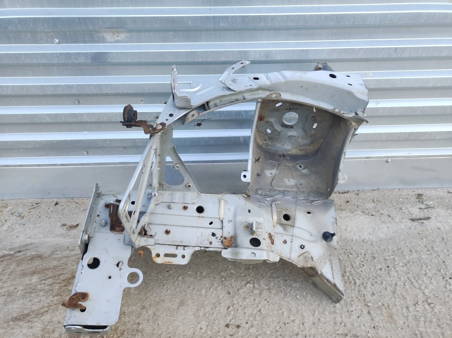 Лонжерон передний левый Fluence 2010>